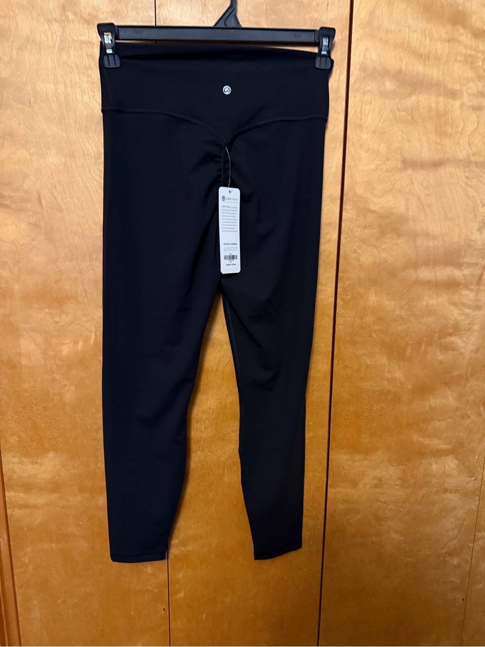 CRZ Yoga Scrunch Black Athletic Leggings size Medium NWT